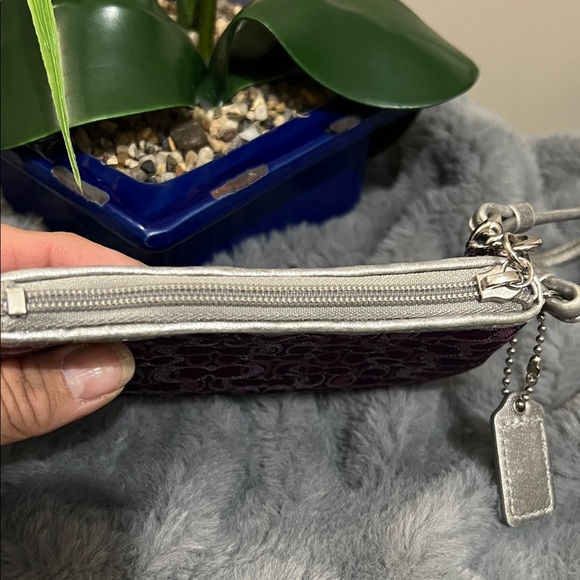 Coach Signature Y2K Lurex Purple and Silver Patterned Wristlet EUC retail $149 - Picture 6 of 8
